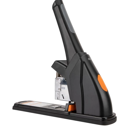 Dập ghim đại deli 383 (210 tờ) trợ lực