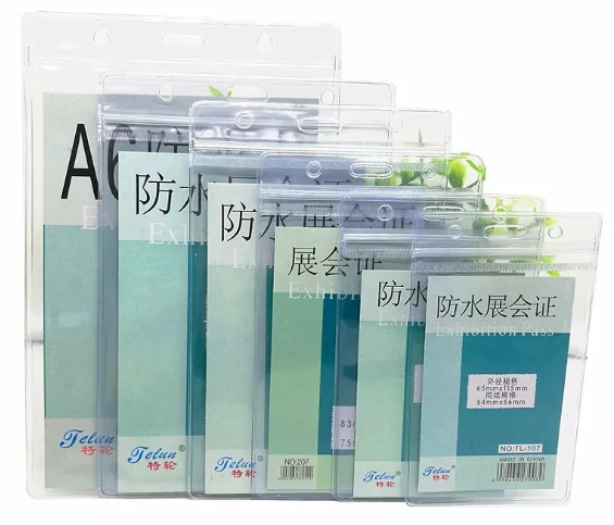 Thẻ nhựa dọc 304( KT ngoài: 110*162mm; KT trong: 100*135mm)